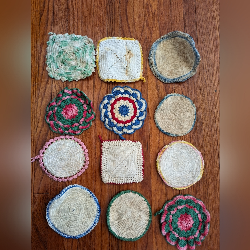 Vintage Handmade Hotpad Collection - Picture 6 of 6